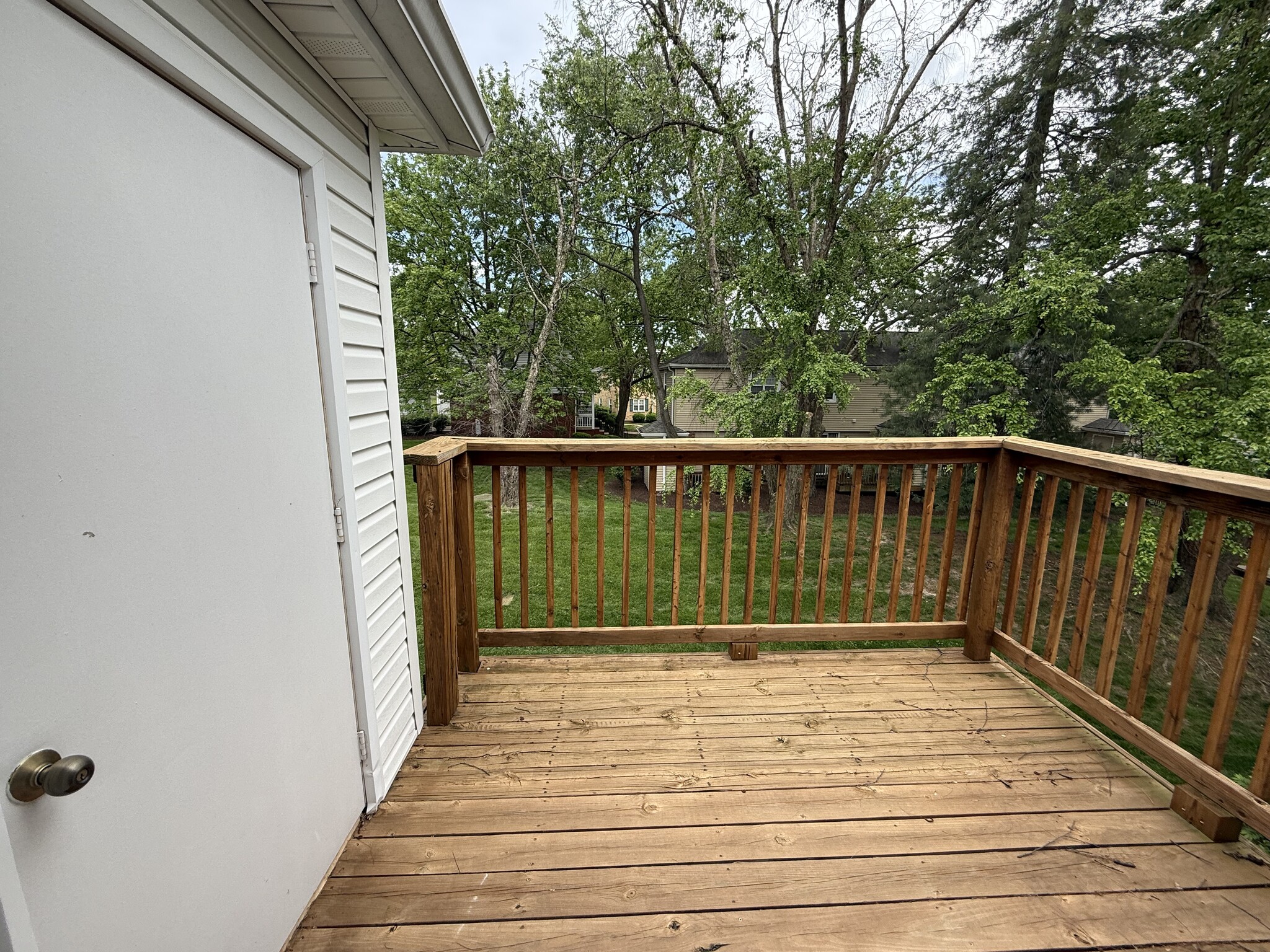 Building Photo - 1686 E Swan Cir