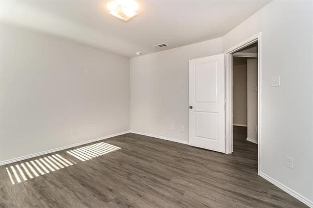 Building Photo - 5556 Willamette Dr