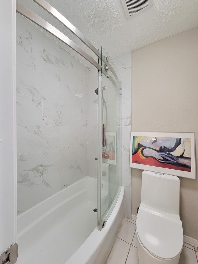 Building Photo - 2220 Bering Dr