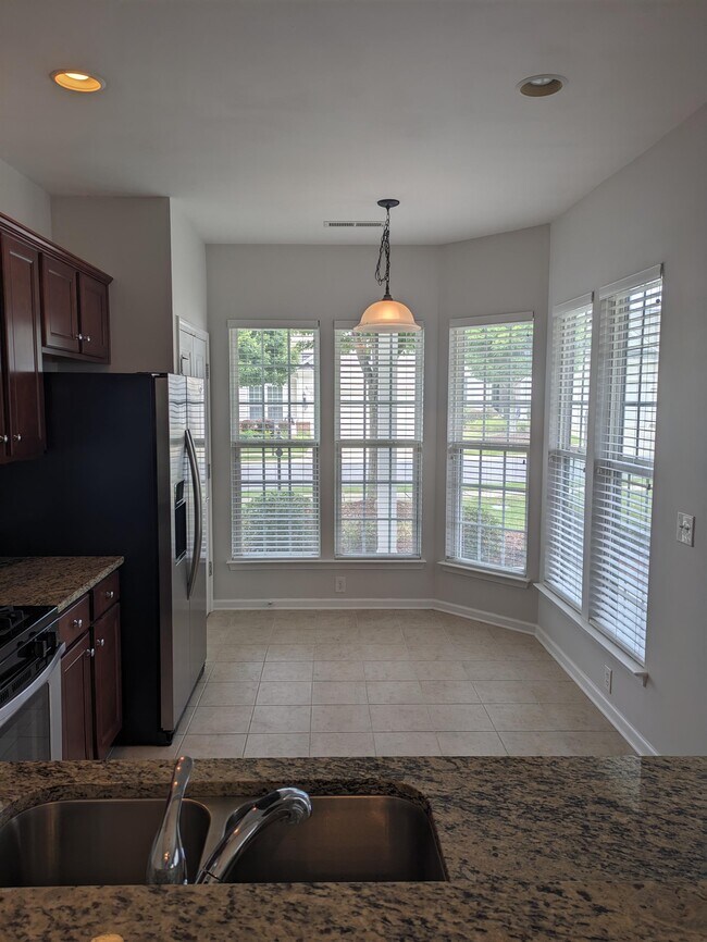 Building Photo - 9015 Smokey Hill Rd