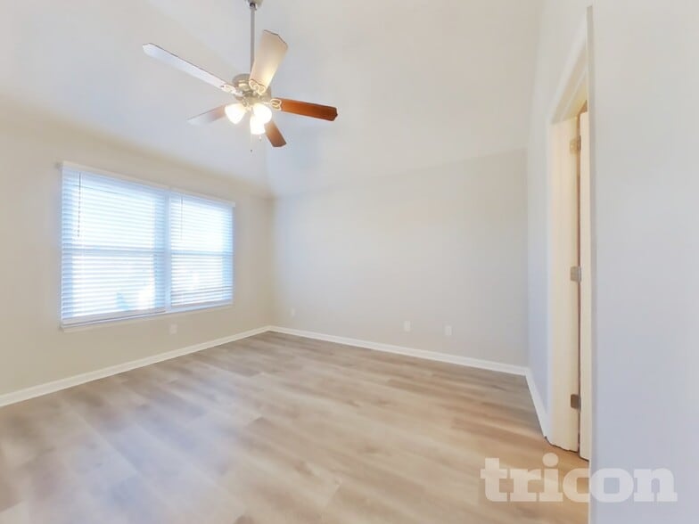 Building Photo - 2901 Westchester Ct