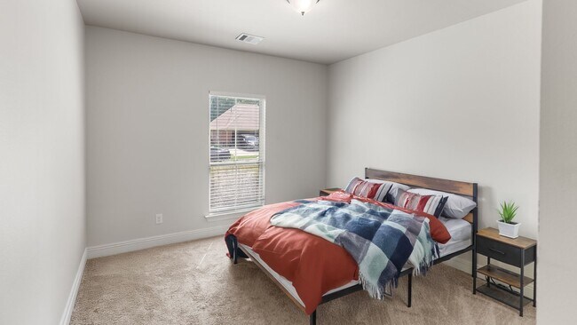 Building Photo - 17634 Hoods Ridge Dr