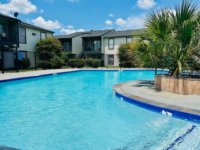 7203 Bellerive Dr - Stonegate