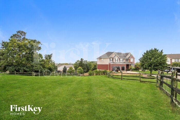 Building Photo - 6119 Spring Lake Dr