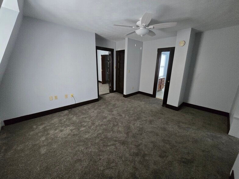 Living room - 128 Martin St