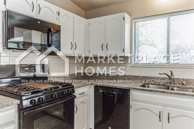 Building Photo - 4259 Green Grove Ct