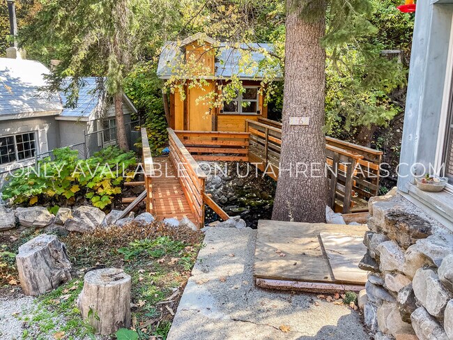 Building Photo - 3162 E Big Pne Cyn