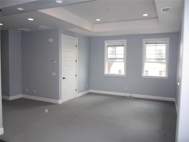 Building Photo - 2367 Elden Ave
