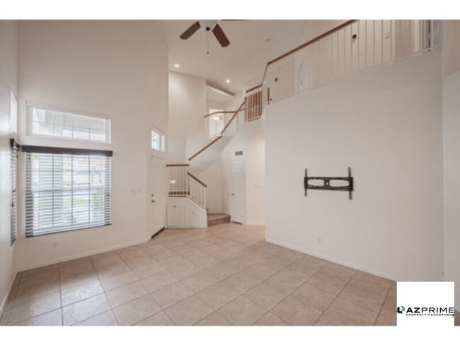 Building Photo - Stunning 4/2.5 Gilbert House - Private Poo...