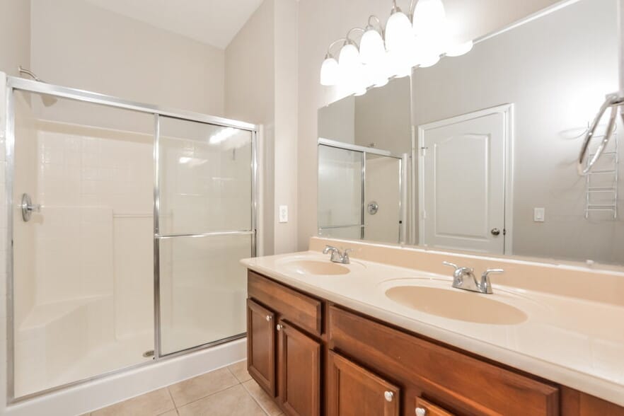 Building Photo - 10469 Moss Rose Way