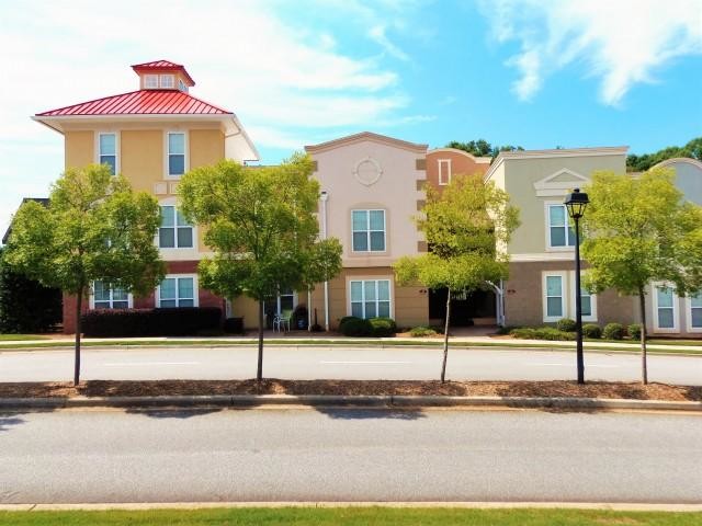 Beautiful Townhomes - The Villages at Town Creek