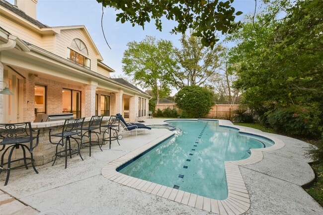 Building Photo - 14810 Tumbling Falls Ct
