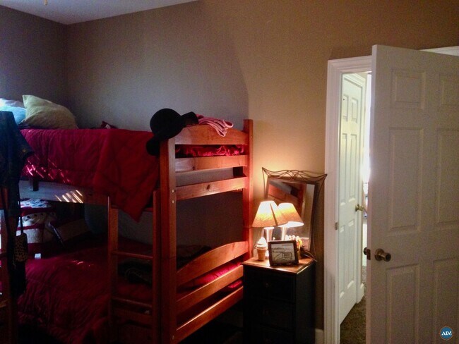 Building Photo - First Floor 2BR 2BA North End Summerfield $2,200  - Available June 18