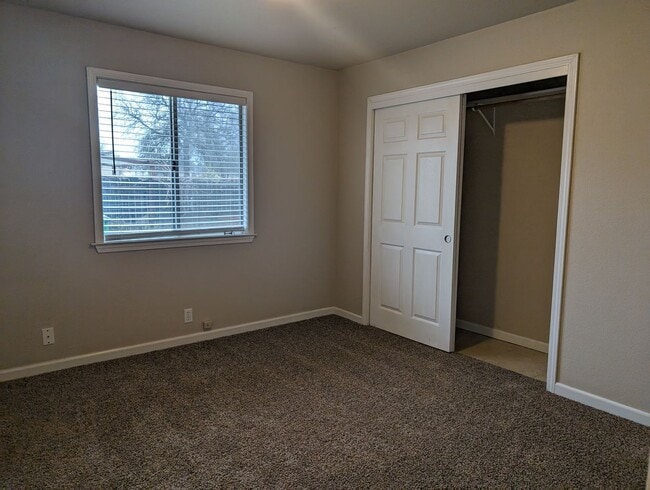 Building Photo - 3861 Hurner Ct