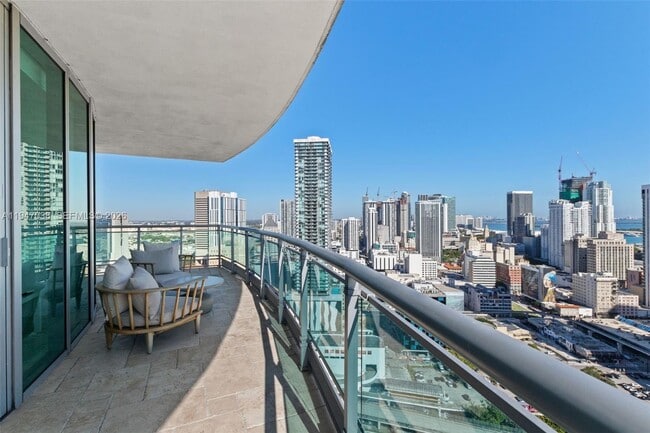 Building Photo - 350 S Miami Ave