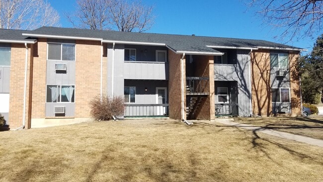 Building Photo - Charming 2-Bedroom Condo for Rent