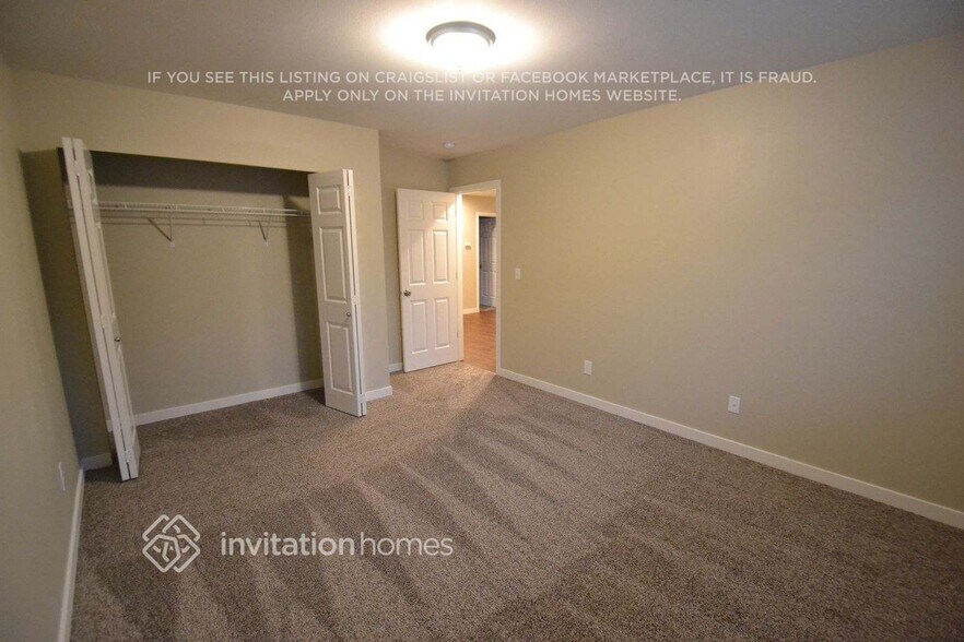 Building Photo - 13411 11th Pl W