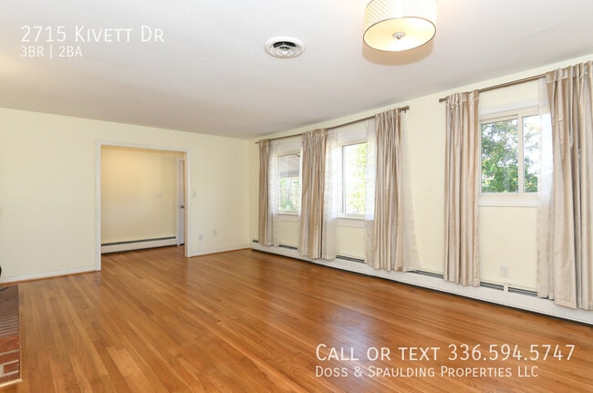 Building Photo - 2715 Kivett Dr