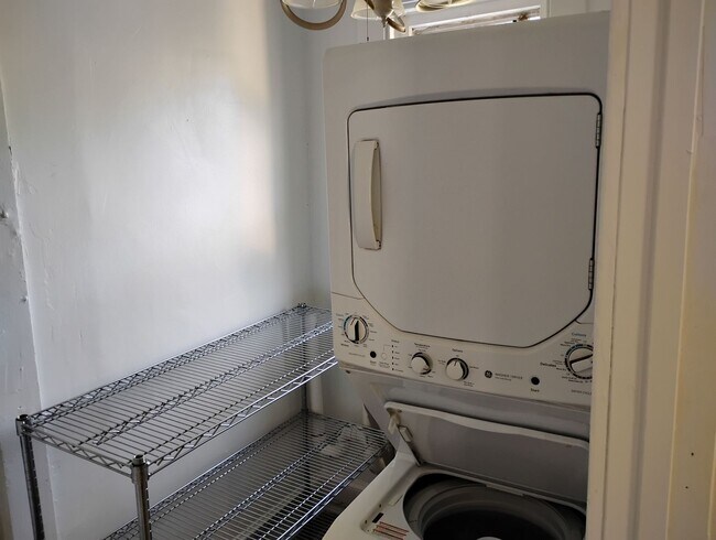 Building Photo - Maryland Ave