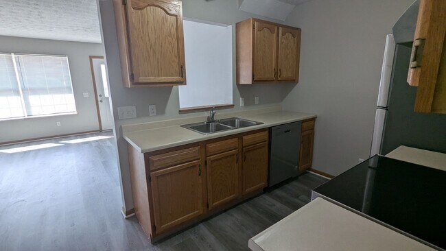 Building Photo - MN Cedar Village (861)