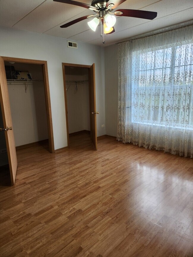 Building Photo - 9810 Liberty Cir