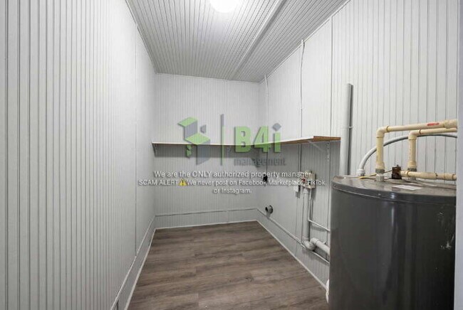 Building Photo - 451 Fairlock Ln NW