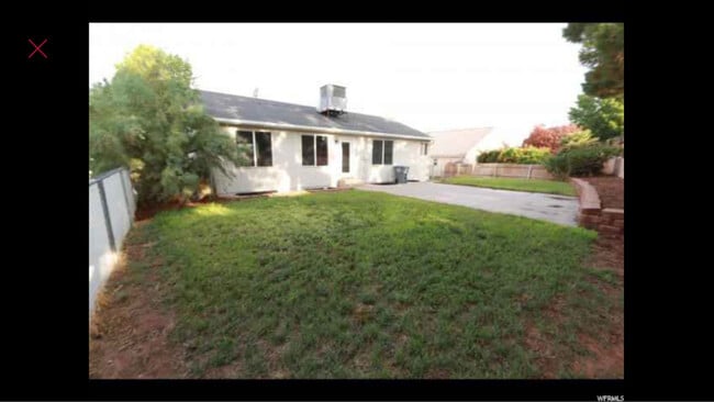 Building Photo - 1010 N 2100 W