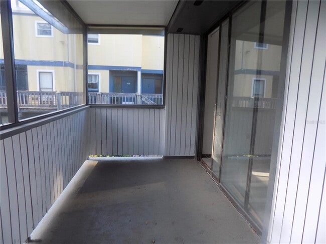 Building Photo - 613 SW 75th St