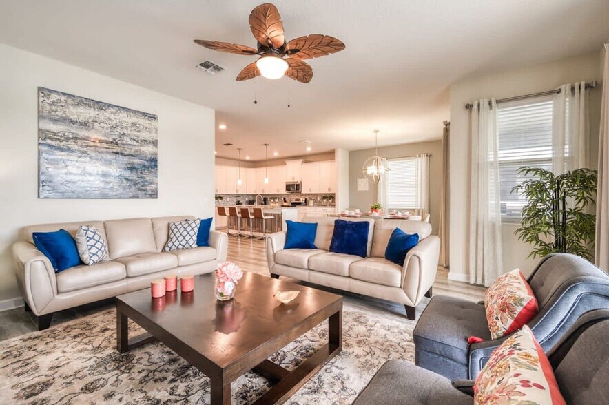 Building Photo - 4793 Kings Castle Cir
