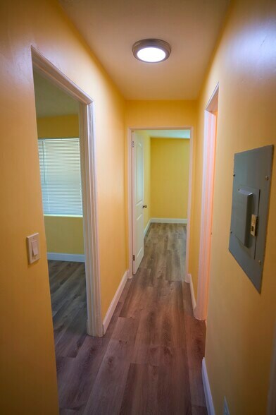 Building Photo - 1666 N Myrtle Ave