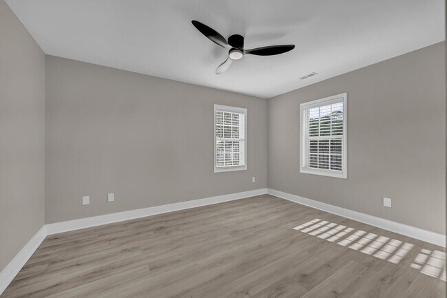 Building Photo - 101 N 6th St