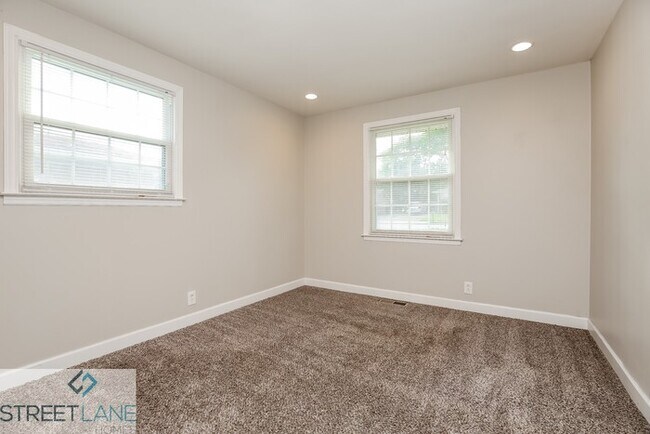 Building Photo - Charming 3 Bedroom in Nashville!