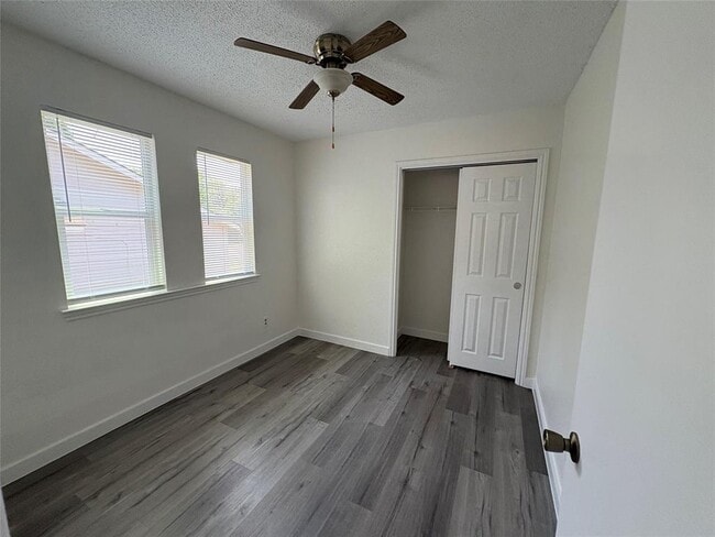 Building Photo - 1128 Orchard Park Cir