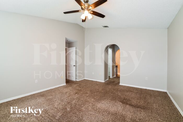 Building Photo - 4230 Iveyglen Ave