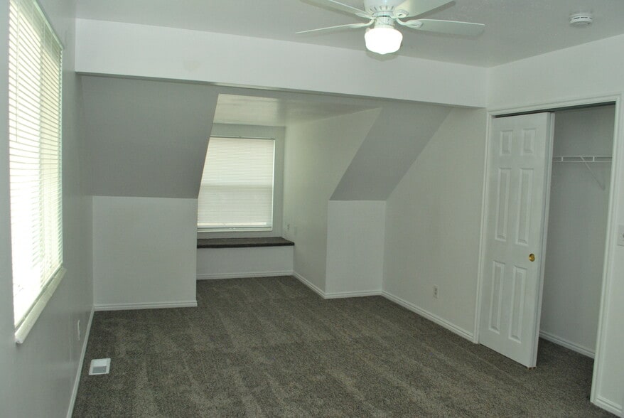 Building Photo - 2954 S 625 W