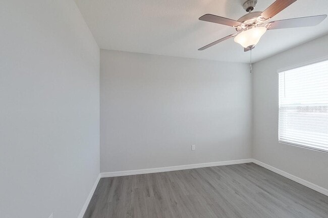 Building Photo - 8669 SW 43rd Ter