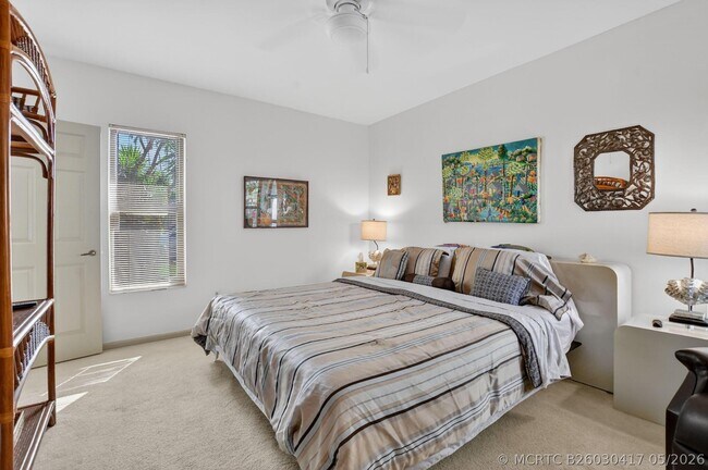Building Photo - 22519 Esplanada Cir