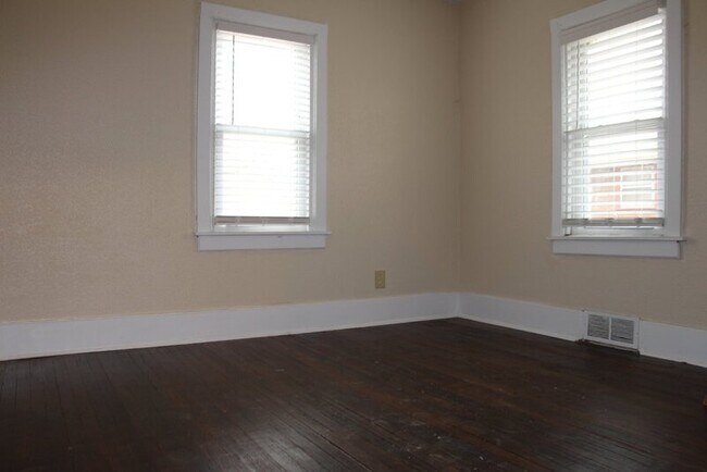 Building Photo - 1620 Franklin Ave