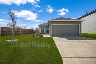 Building Photo - 10647 Nye St