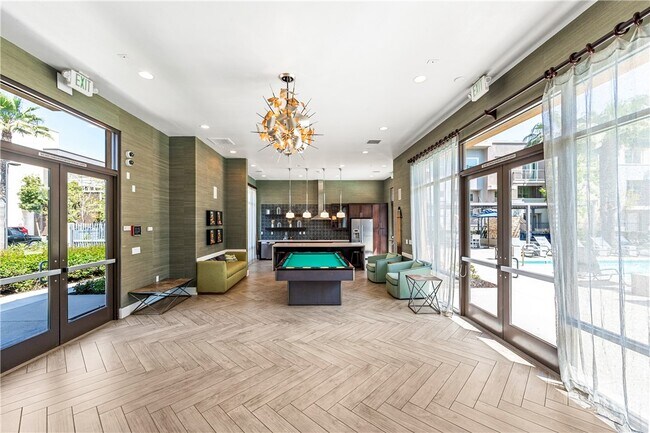 Building Photo - 706 Colorado Cir