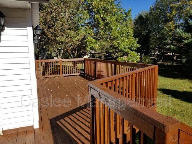 Building Photo - 1049 DeLeone Dr