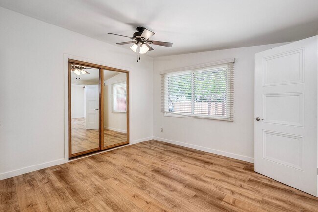 Building Photo - San Diego- Near Del Cerro - Refreshed 4 bed / 2 bath Home w/Solar ,A/C, Large Yard, Garage, and M...