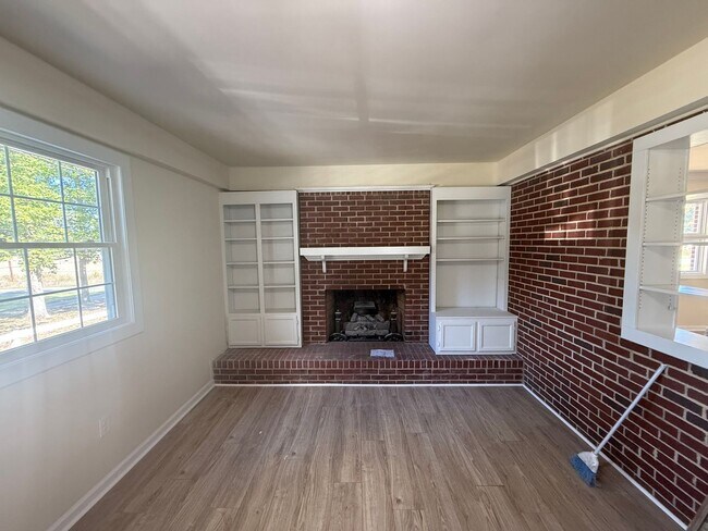 Building Photo - 2BR • 1BA + Two Flex Spaces – Updated Home...
