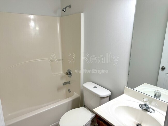 Building Photo - 150 Abenberg Ct