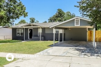 Building Photo - 450 Millwood Ln