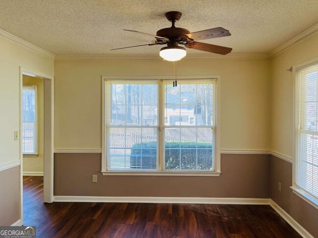 Building Photo - 155 Woodstream Dr