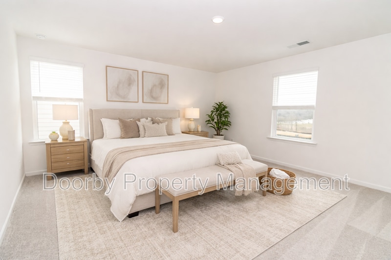 Building Photo - 115 Saddlebred Wy