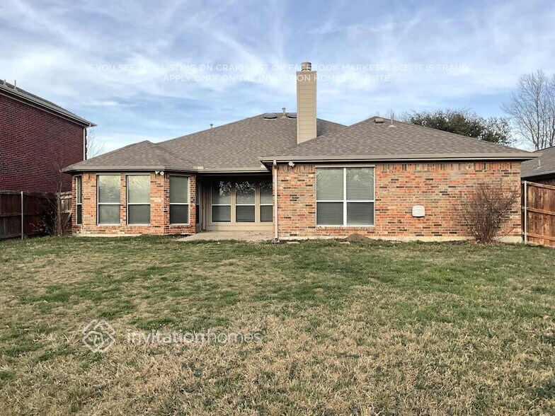 Building Photo - 5609 Parkplace Dr