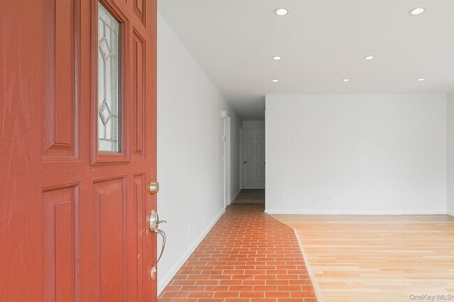 Building Photo - 59 Wood St