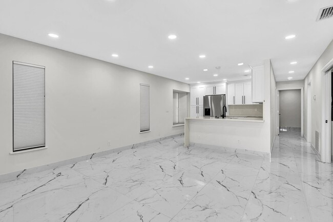 Building Photo - 10441 Boynton Pl Cir
